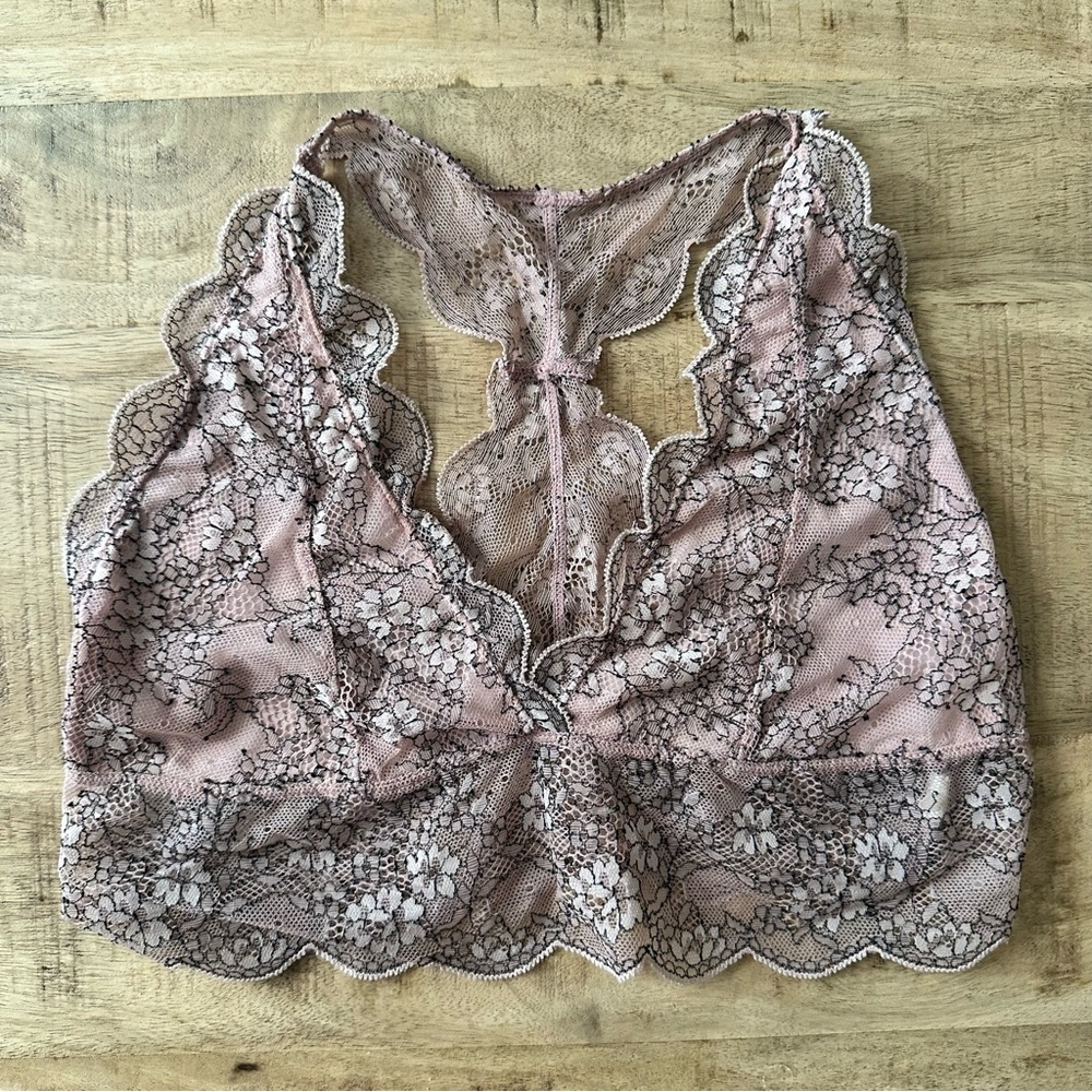 Me to We Floral Lace Bralette in Pink and Gray